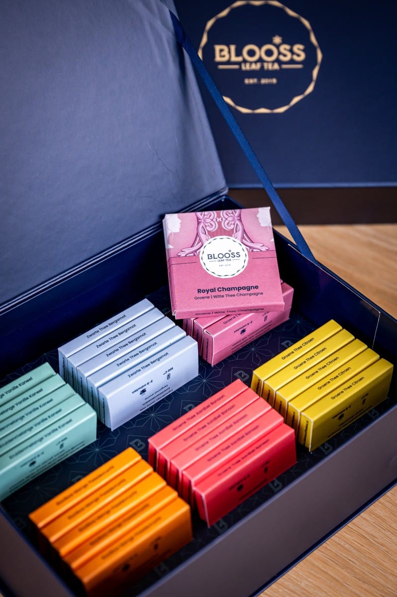 Luxe theebox met theebuiltjes - Afbeelding 2